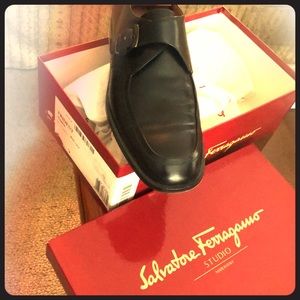 Men's dress shoes w/ cedar shoe trees. Ferragamo's